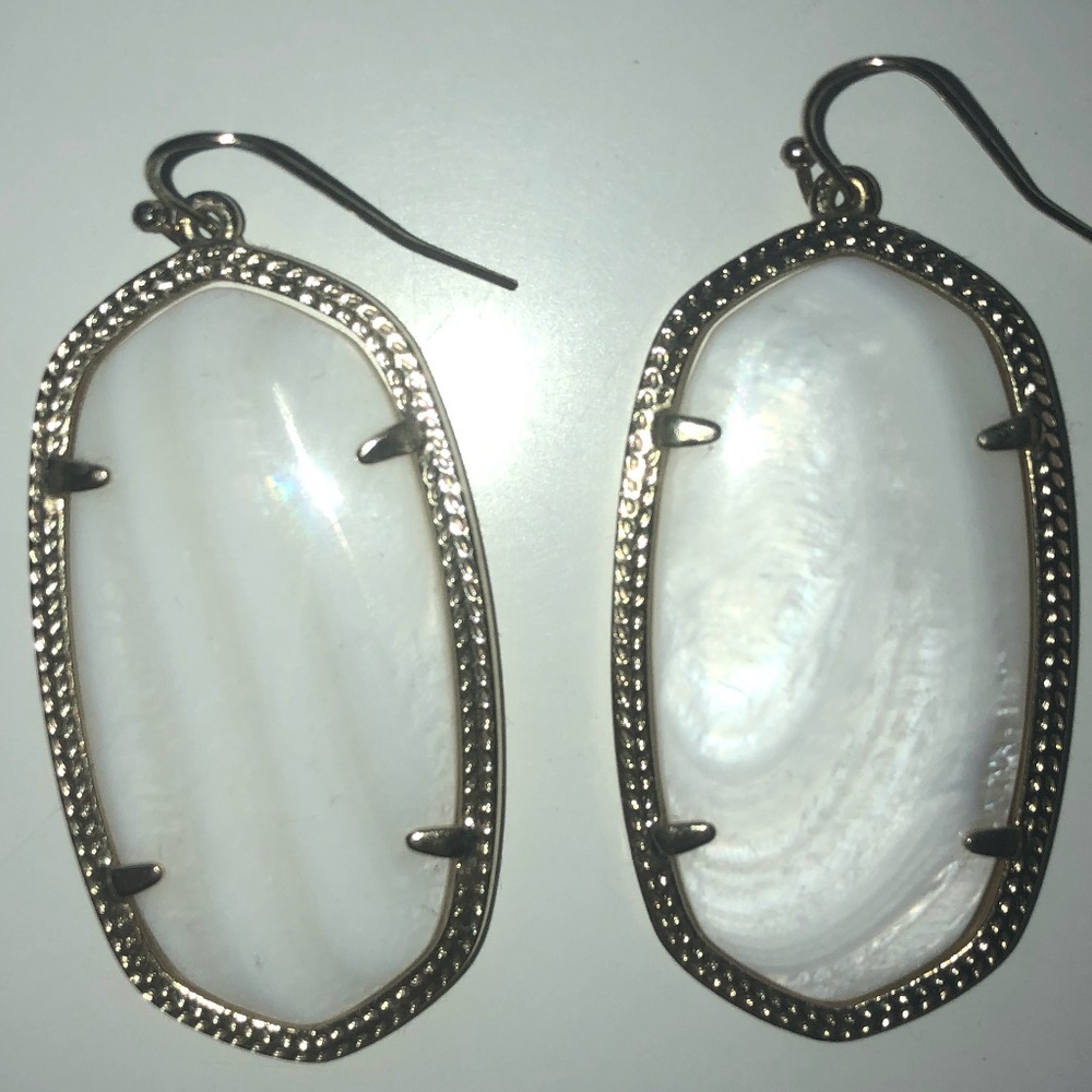 Kendra Scott Elle Gold Drop Earrings - White Pearl